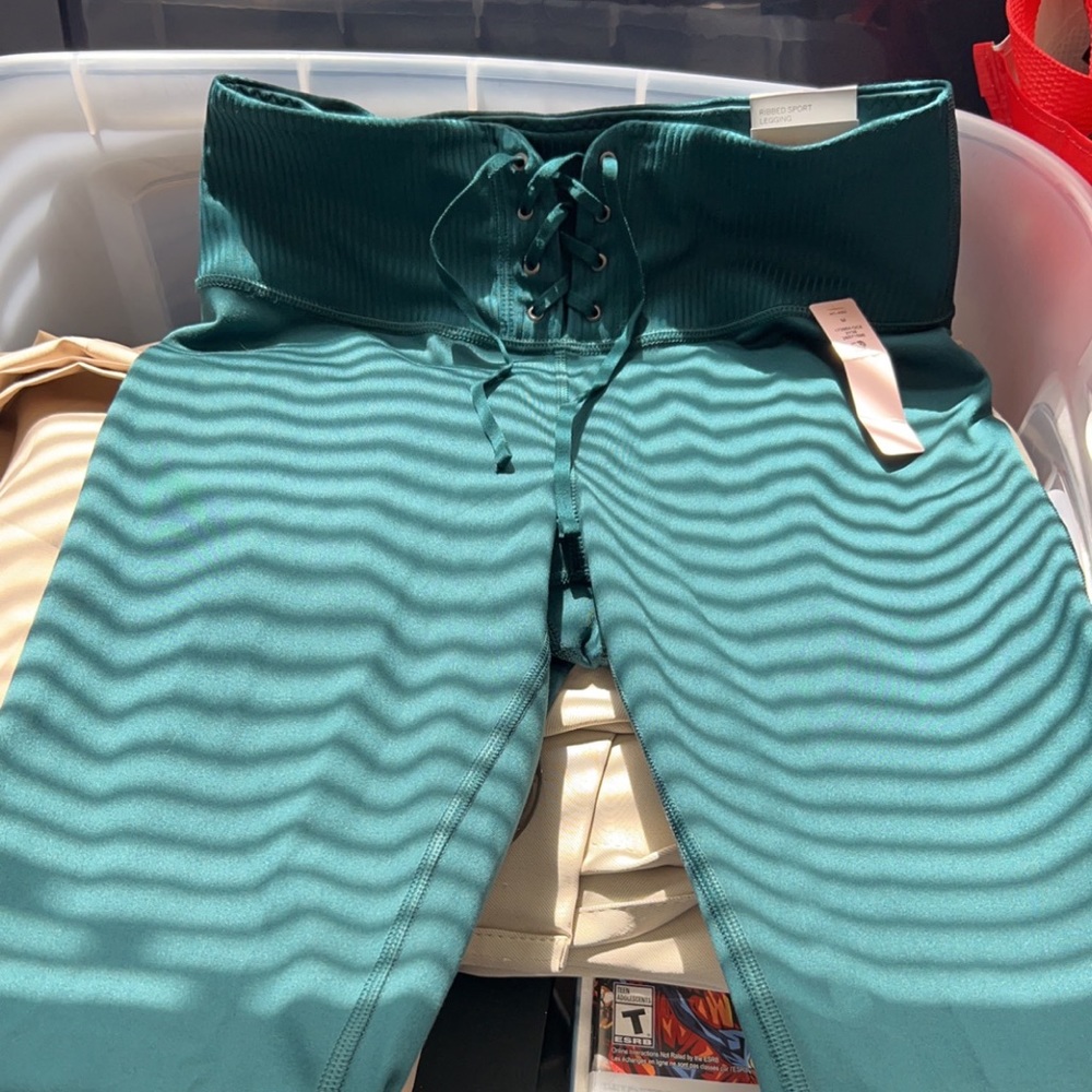 Victoria Secret Essential Lace-Up Legging